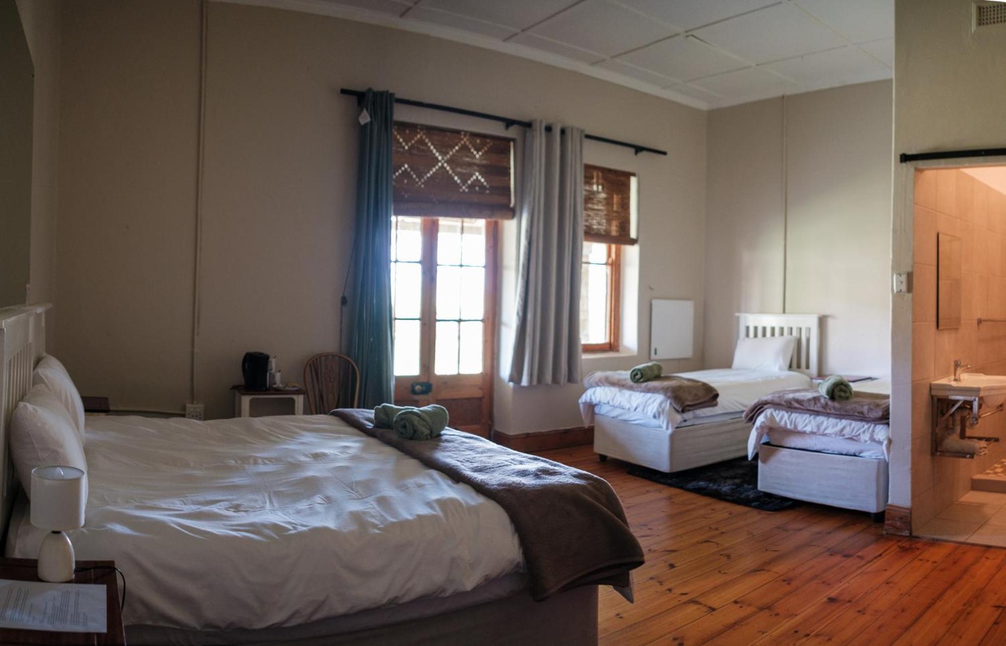 The Border Post, Bed And Breakfast Бергвил Екстериор снимка